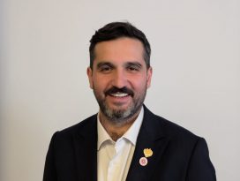 Belçika Zele’de Bir İlk: Mahya Geleneği Ramazan’da Şehri Aydınlatacak