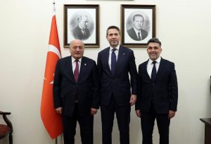 AK Parti’den Ankara’da Kritik Ziyaret