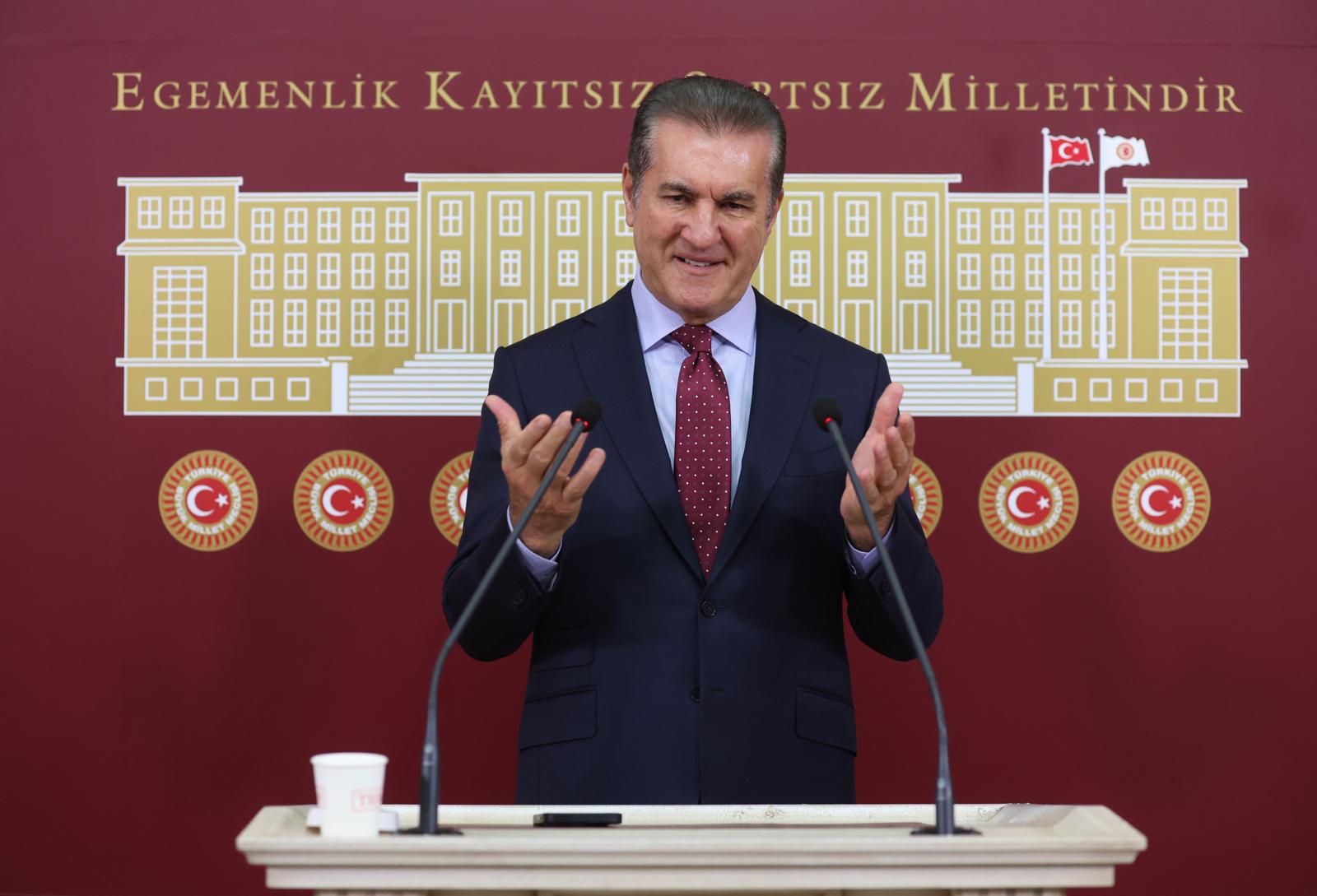 Sarıgül: “Kaderin Akışını Seyretmeyin, Cesur Olun”