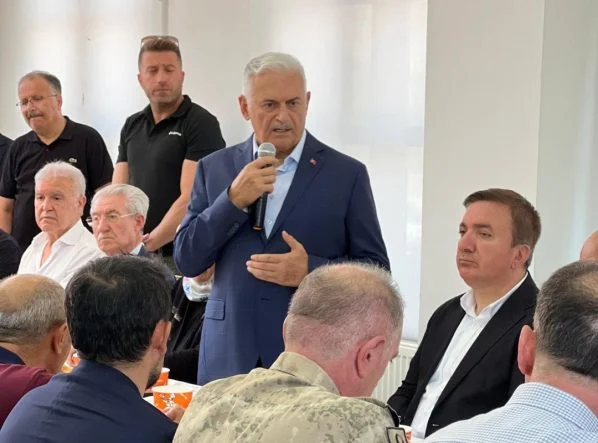 Binali Yıldırım Erzincan’da Hemşehrileriyle Buluştu