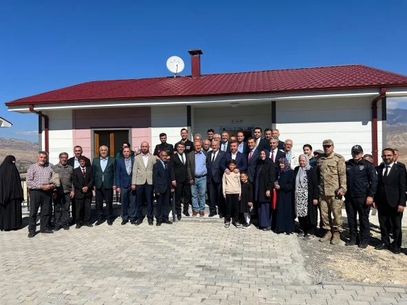 Kemah’ta Afetzadeler Yuvalarına Kavuştu